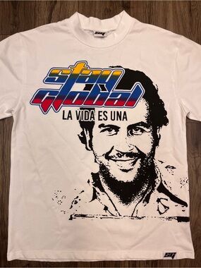 OverSize Shirt Stay Global "La Vida Es Una" Pablo Escobar Graphic T-Shirt - Whit